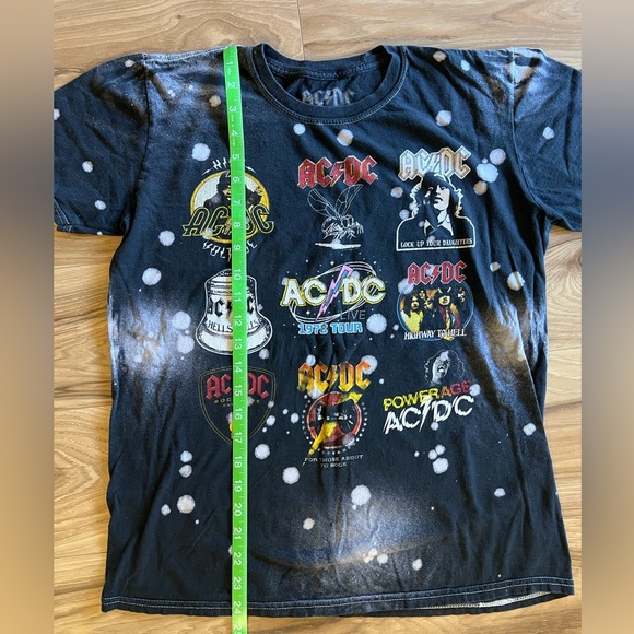 AC/DC 1978 Tour T-Shirt Black & Bleach / Song Titles Graphics Repro - Picture 3 of 7